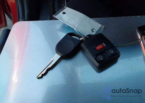 2005 Ford Escape Xlt из США, поврежденный, VIN 1FMYU03105KC21617